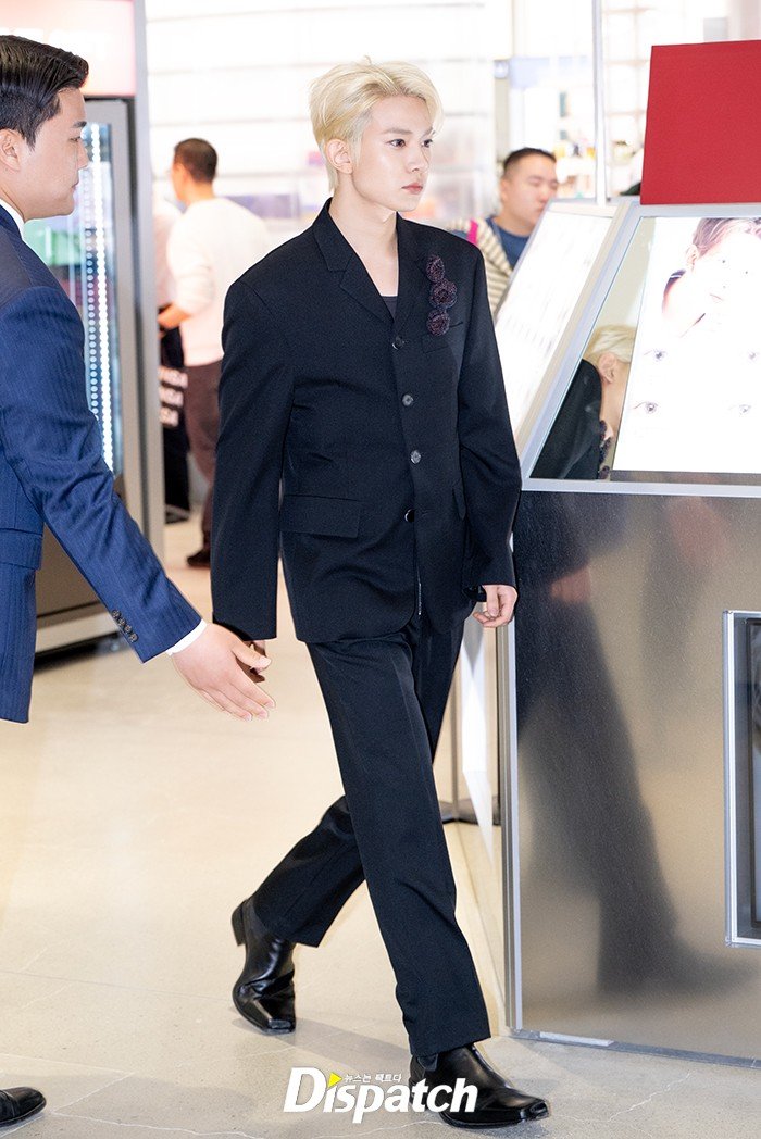 heeseungcokr's tweet photo. EVAN BODY PROPORTION IS CRAZYYY https://t.co/1FqXOQwgfm
