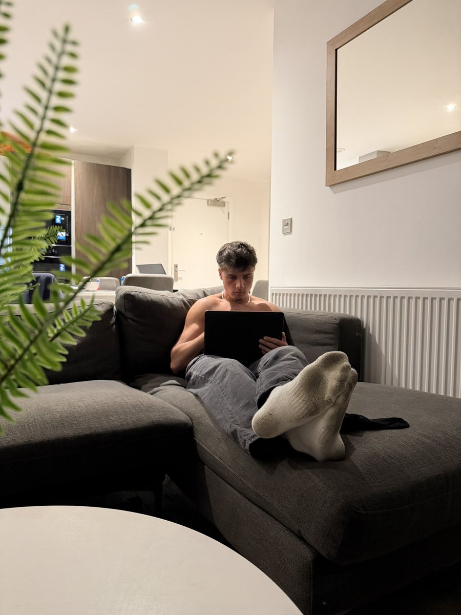 The Best Sock Masters 44k tweet media