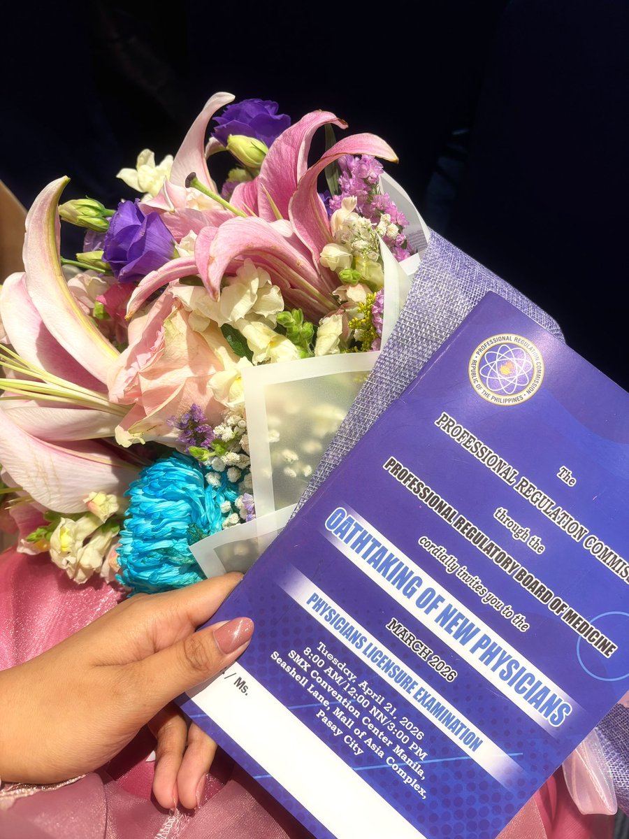 haeerithh's tweet photo. Full-pledged Physician. 🩺 
For His glory, always. https://t.co/oq07Qin8pD