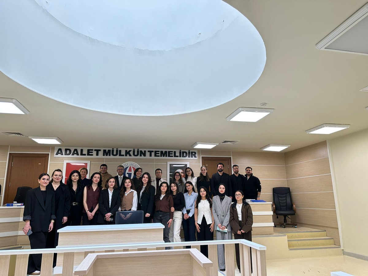 Gaziantep Üniversitesi Hukuk Fakültesi tweet media