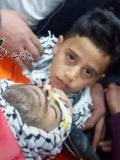 yaseenizeddeen's tweet photo. الشهيد يودع والده الشهيد

الطفل أوس يودع والده الشهيد حمدي النعسان بعد ارتقائه في 2019 أثناء تصديه لاعتداءات المستوطنين.

بالأمس ارتقى الابن بعدما هاجم المستوطنون مدرسته في المغير شرق رام الله. https://t.co/UgurCauhHU