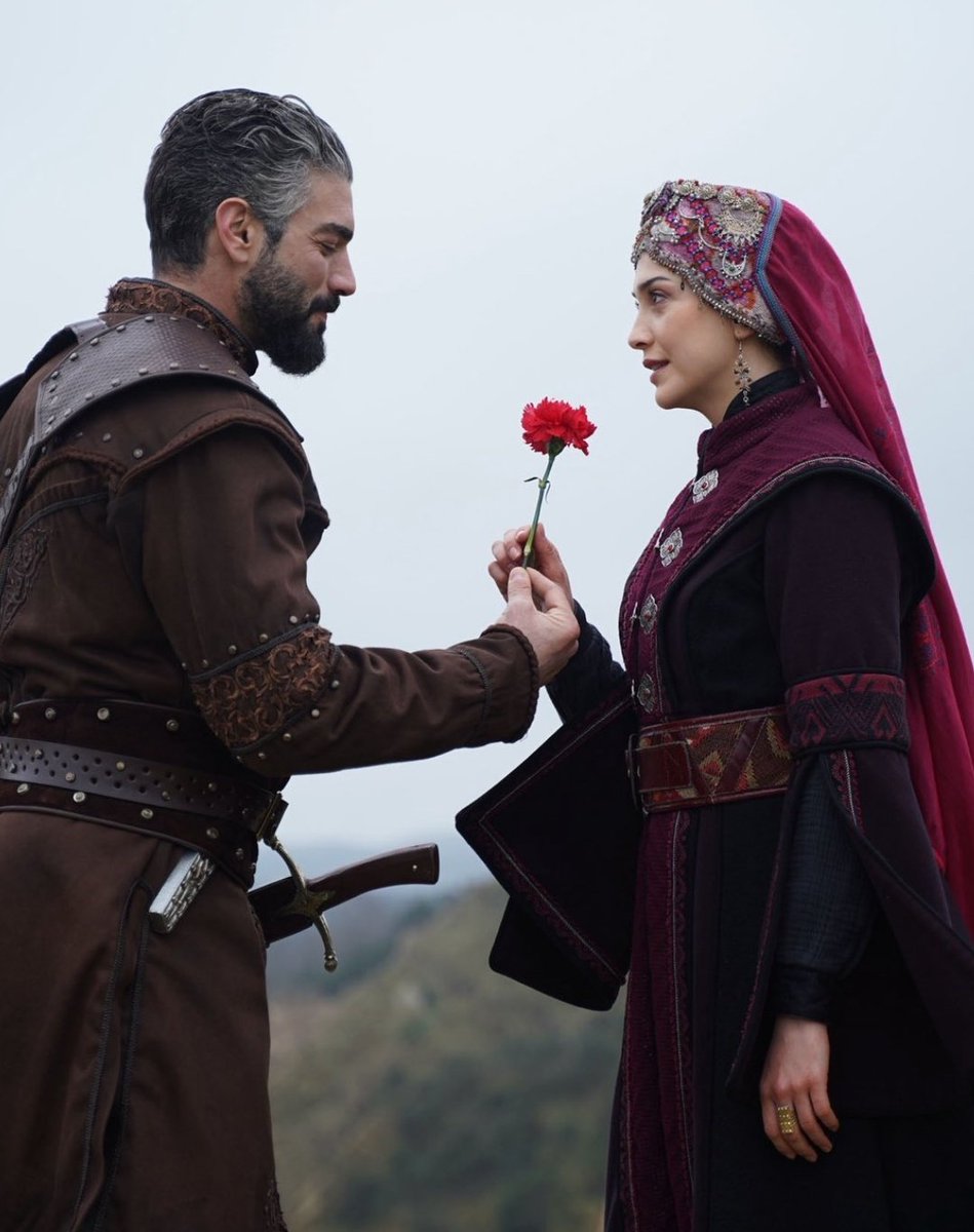 Fısıldayan ADAM tweet media