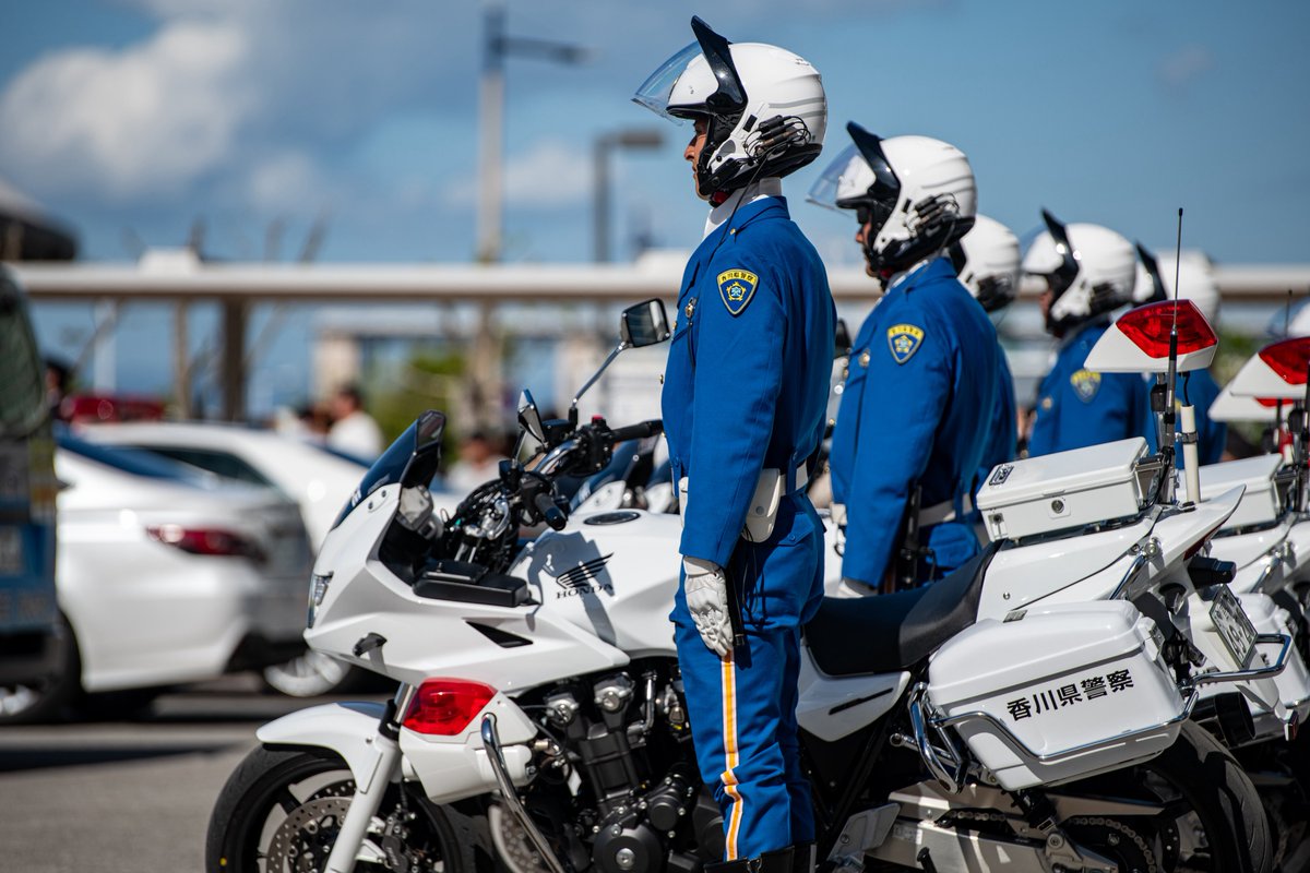kyuimaru's tweet photo. 令和8年度香川県警察視閲式

採用難を理由に令和6年度から中止を表明していたものの、採用活動強化のため今年度��り再開。
全国的に規模を縮小していく中での再開の判断は嬉しいですね☺️ https://t.co/bjvEU2XN45