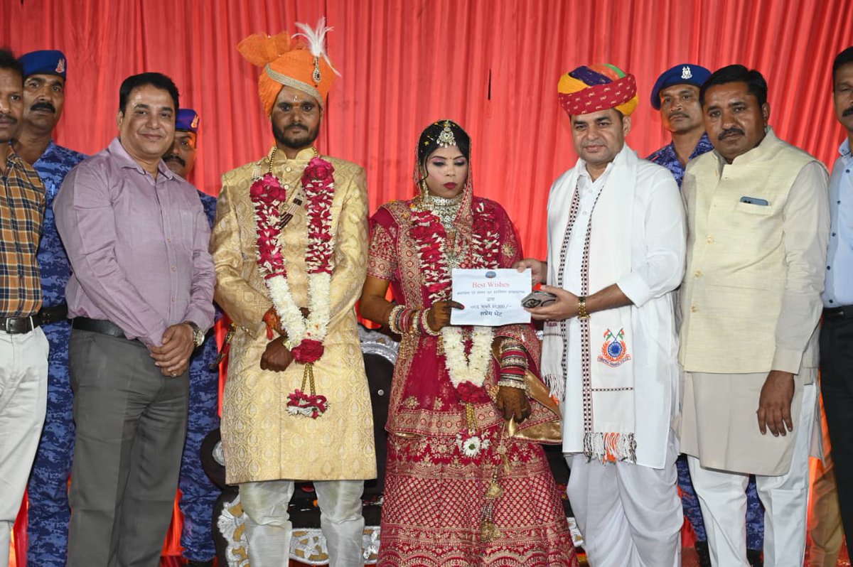 107BNRAF tweet media