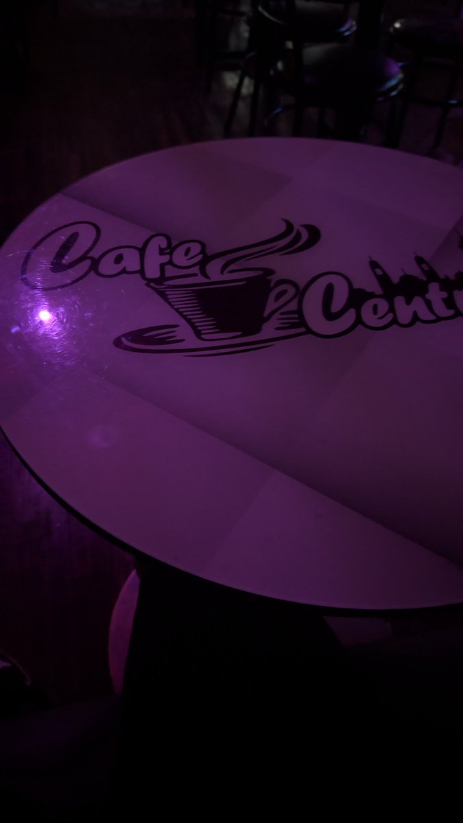 AxlQ tweet media