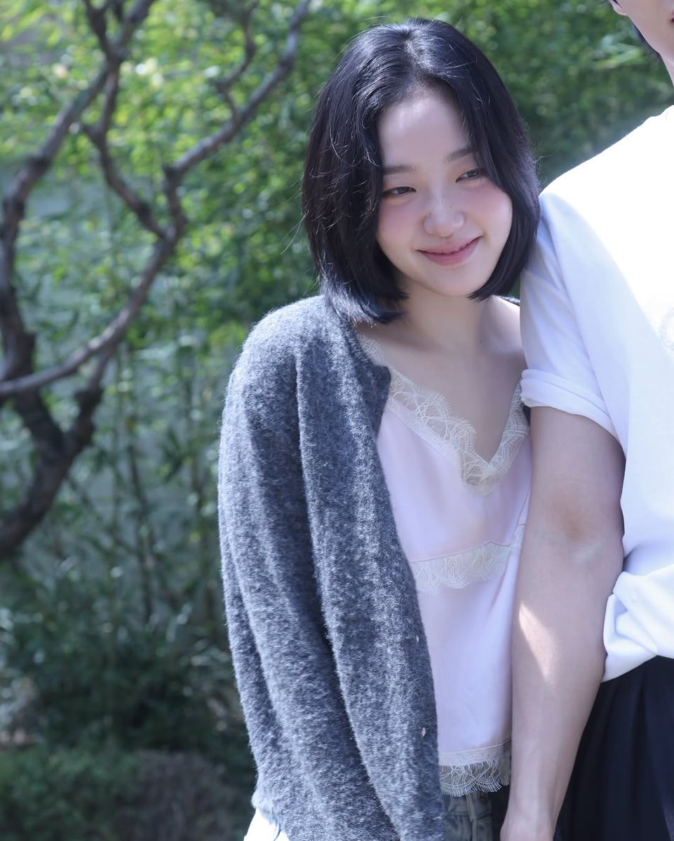 𝐄𝐮𝐧 tweet media