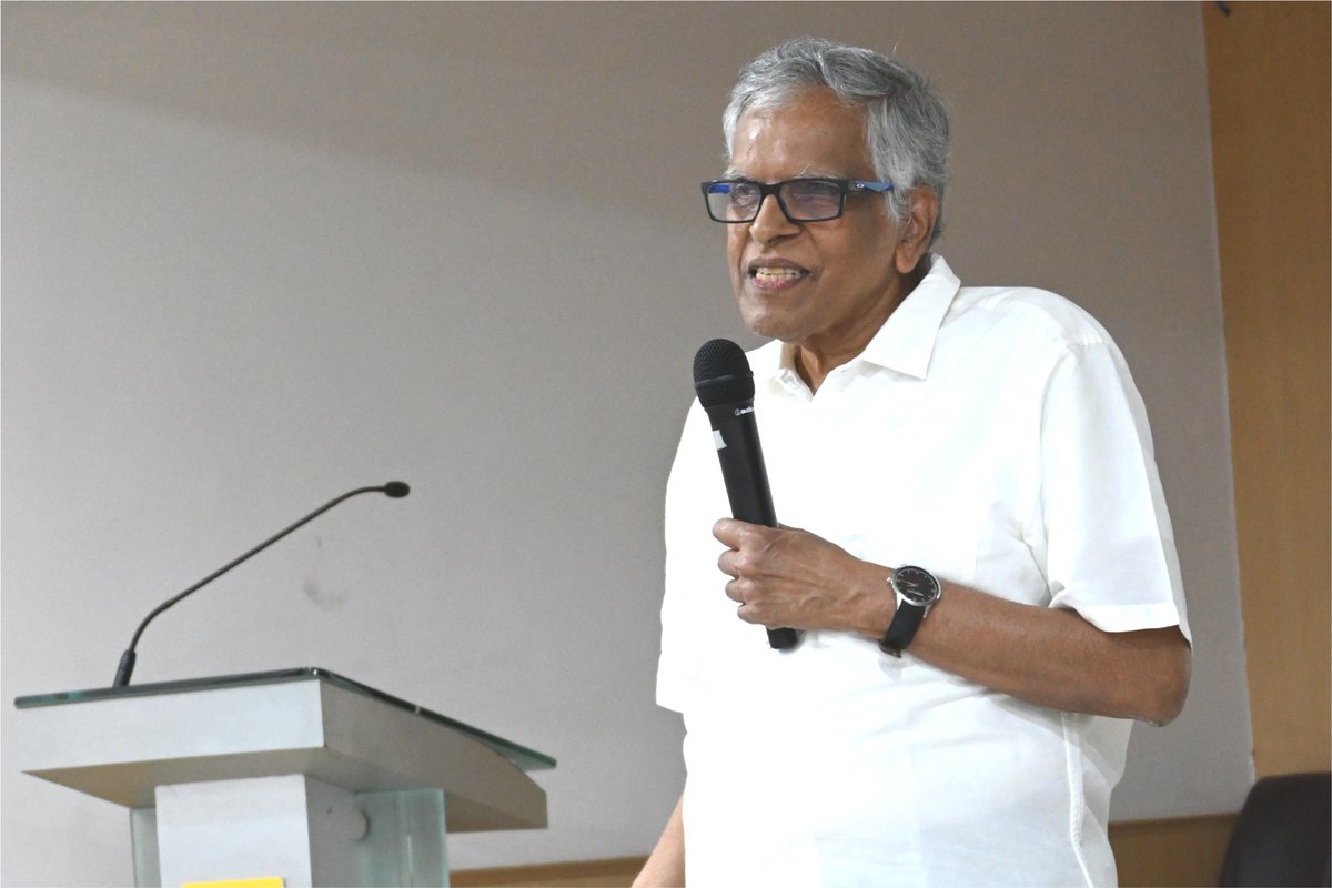 ritindia1983's tweet image. Empowering classrooms through innovation!
Hon. Krishna Vedula conducted an insightful workshop on Student-Centred Learning, demonstrating how short, engaging activities like Think-Pair-Share and 

#StudentCentredLearning #InnovativeTeaching #FacultyDevelopment #ActiveLearning
