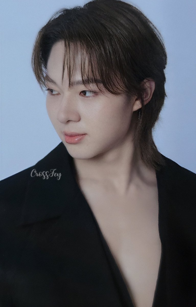 fey_cross tweet media