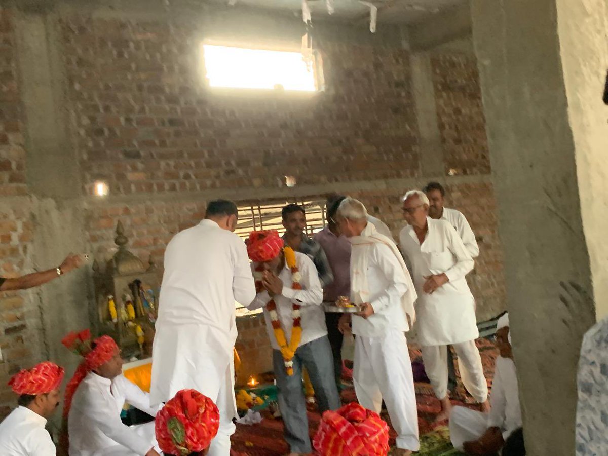 ग्राम देवीगढ़ (नयागाँव ) में पाटीदार समाज द्वारा नवीन धर्मशाला के उद्धघाटन समारोह में सम्मिलित होकर समाजजनों को बधाई व शुभकामनायें दीं
