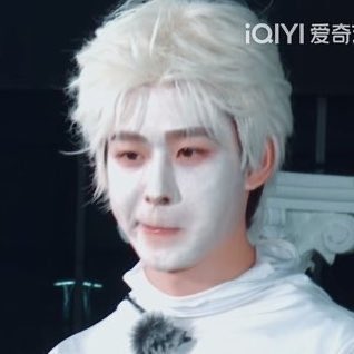 ทำไมตอนจี้ชานออกแฟนคลับดูไม่ว้าว
อ๋อ ..ชินค่ะ มีว้าวกว่านี้ไปแล้ว