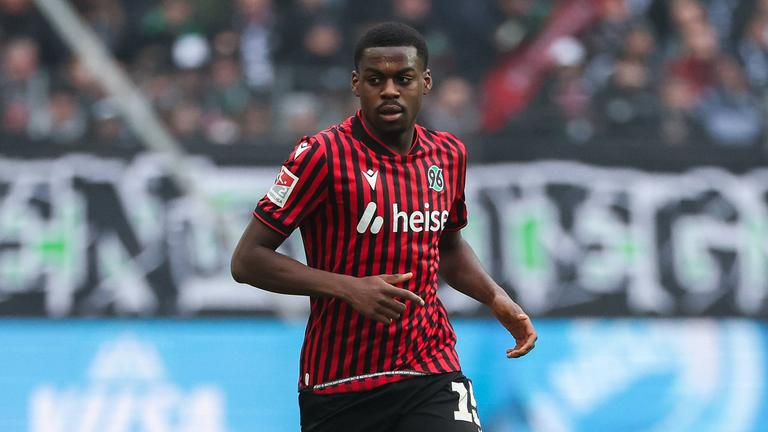 𝗦𝗽𝗶𝗲𝗹𝗲𝗿𝘁𝗿𝗮𝗶𝗻𝗲𝗿 tweet media