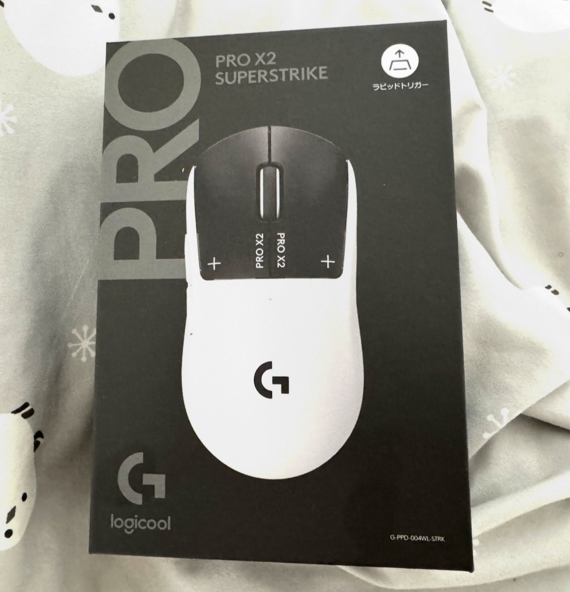 こんにちは！
マイクラ用にゲーミングマウス買ったよ！(#DoZ はトラックボールマウスでしてました)