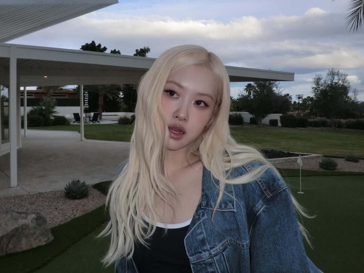 rosie tweet media