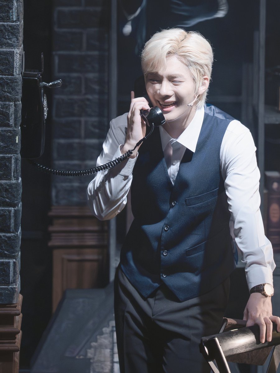 26.04.17 스톤;전화 

#박경호 사이먼