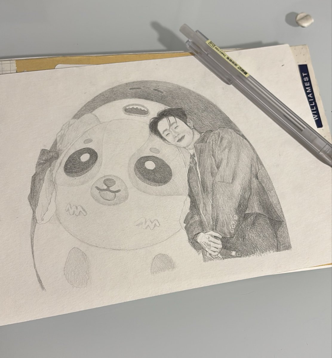 xeint ★ tweet media