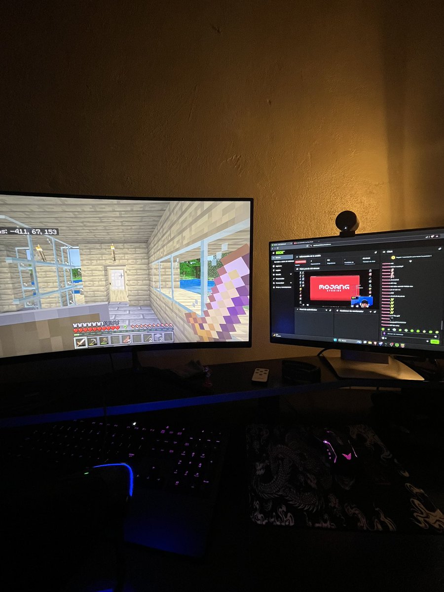 fistpump456's tweet photo. Estamos en live en Kick caile minecraft hoy 

https://t.co/KXv1kVUNS8 https://t.co/86Hhht0QOK