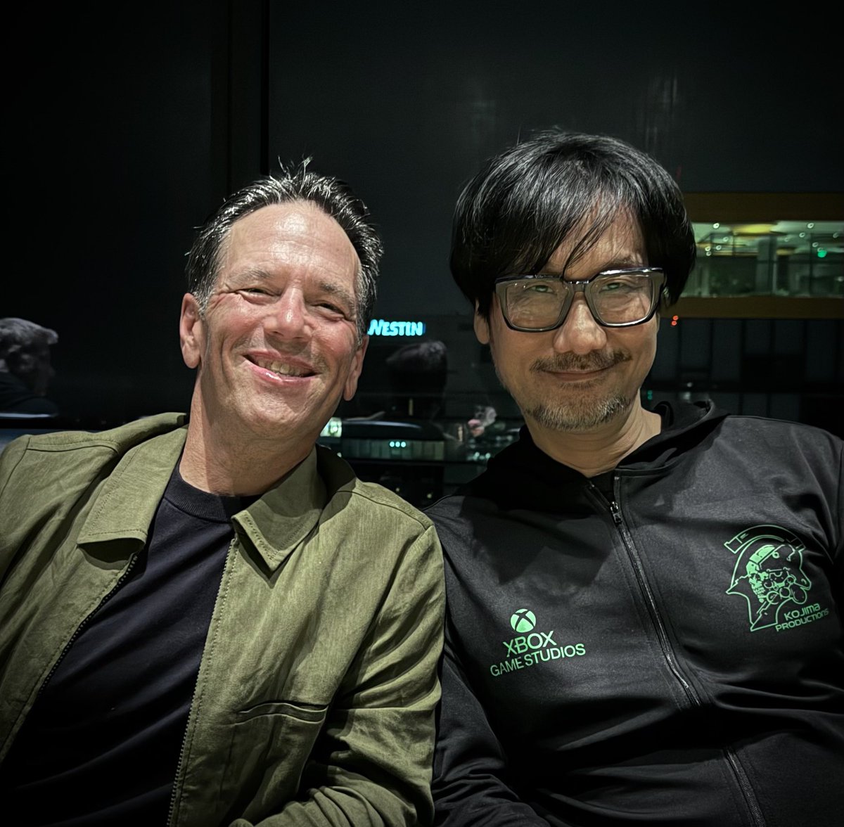 Kojima_Hideo's tweet photo. フィル・スペンサーさんと。 https://t.co/z4AUg6bdOz