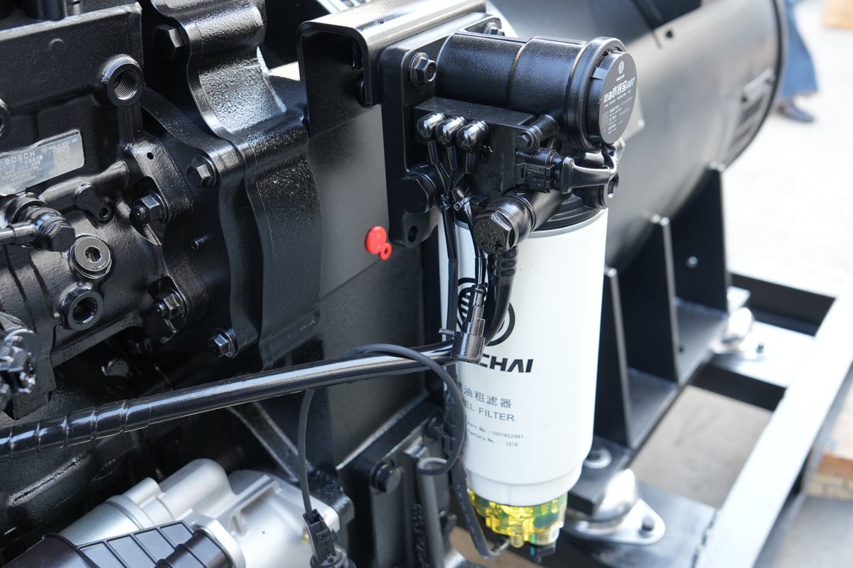 LeitengPower's tweet image. ⚡ WP13D490E310 | 450kW
Built for real applications—factories, buildings &amp;amp; backup systems. Handles load changes smoothly for stable, efficient power.
📩 lucydou52@gmail.com🌐 leitengpower.com
#weifangleiteng #dieselgenerator #industrialpower #backuppower