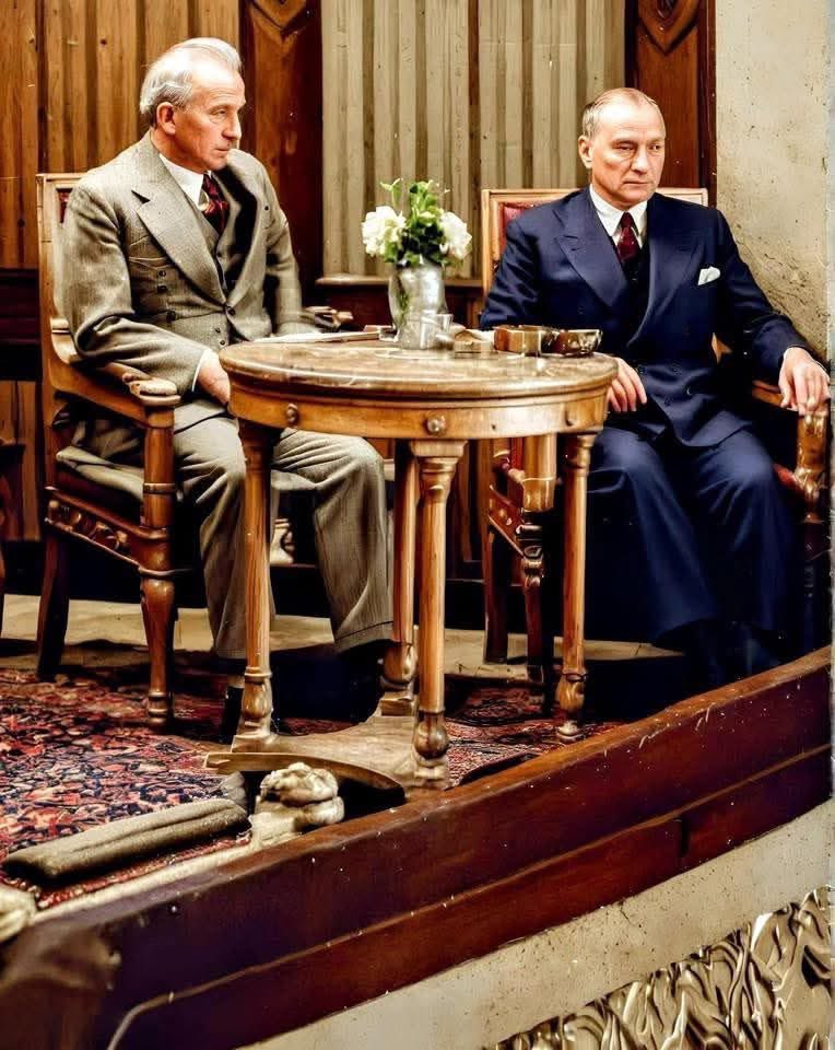 ACamekan's tweet image. #GÜNAYDIN…!💛💙🇹🇷 
“Beni övme sözlerini bırakınız...
Gelecek için neler yapacağız...
Onlardan bahsediniz...!"

Mustafa Kemal ATATÜRK...❗🇹🇷💙

#MustafaKemalATATÜRK🇹🇷💙
 #Sevgi #Saygı #Aidiyet 
#FenerbahçeBirYaşamdır💛💙