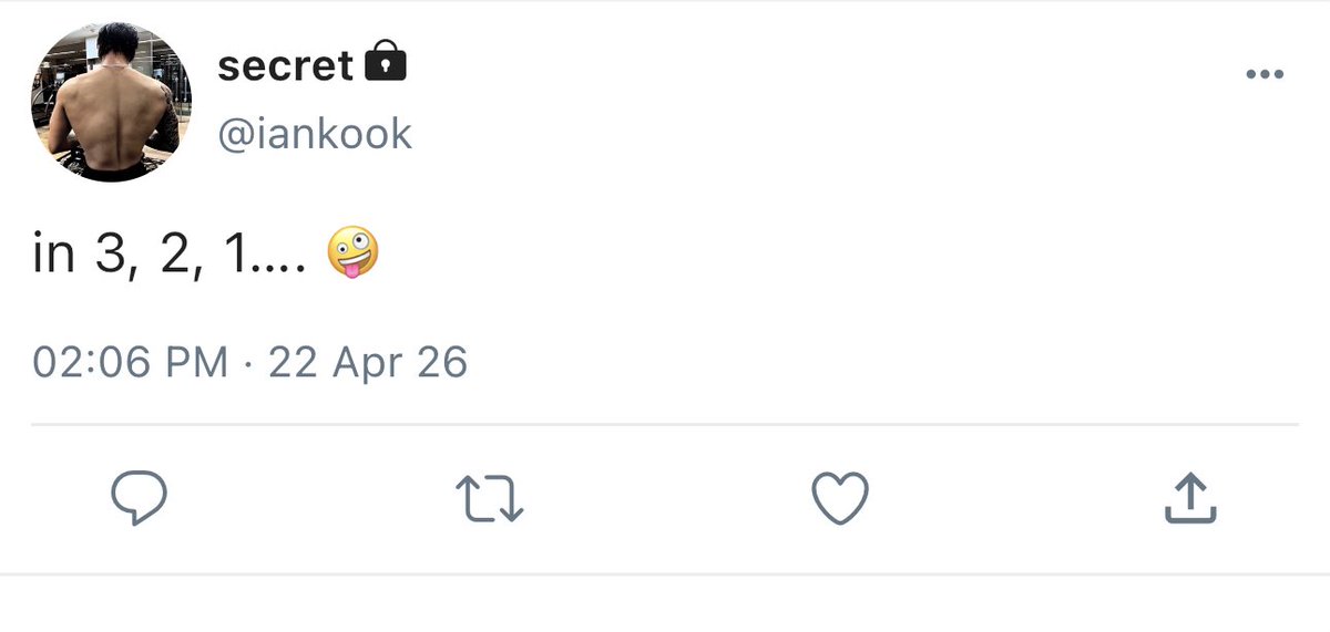 ୧ 🍓 tweet media