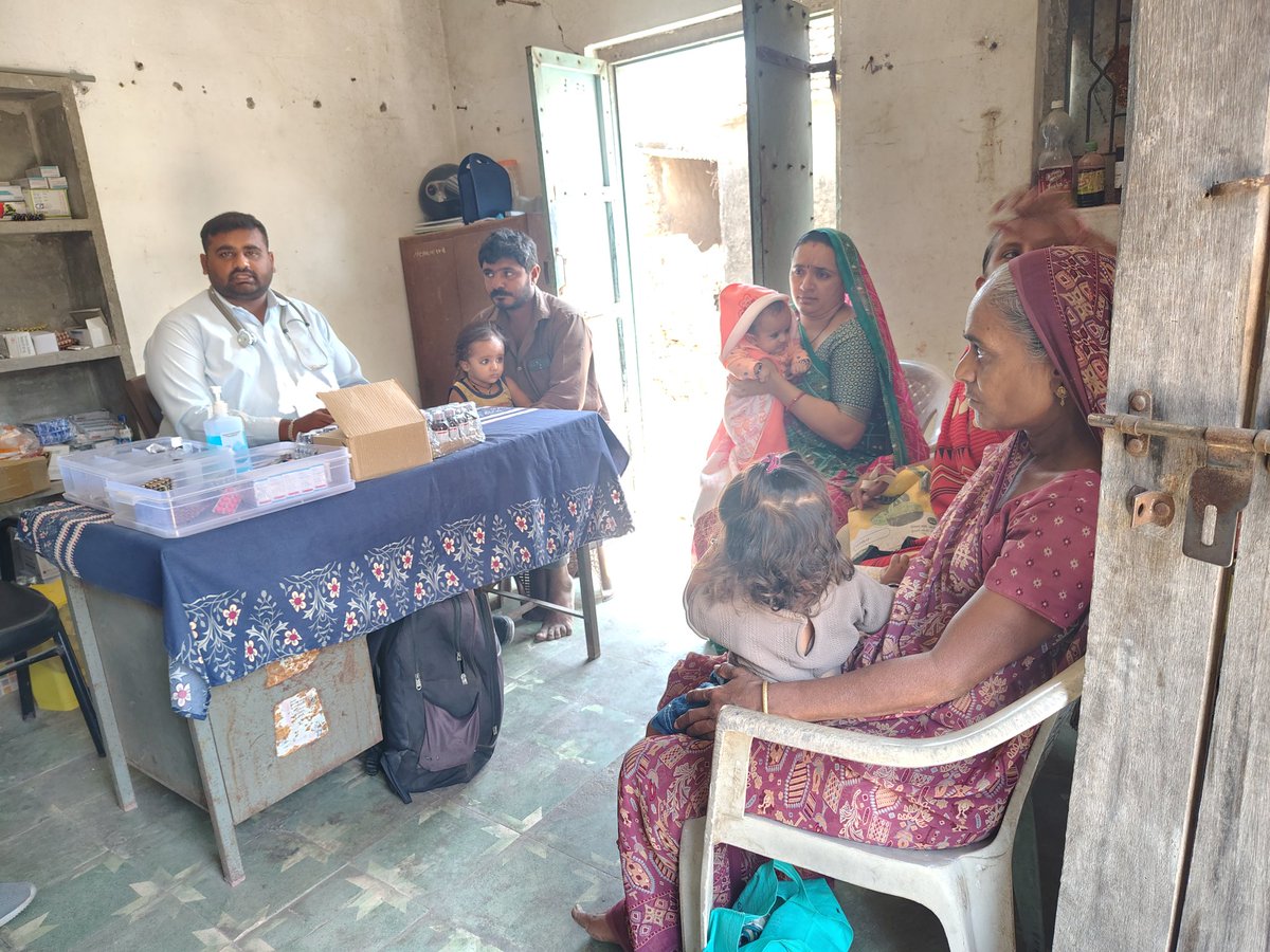 આયુષ્યમાન આરોગ્ય મંદિર વડિયા ખાતે  આજે મમતાદિવસ ઉજવણી...
👉🏻સ્વસ્થ માતા -સ્વસ્થ બાળક.. 
👉🏻તમામ સગર્ભાબહેનો અને પાંચ વર્ષ સુધીના બાળકોને જરૂરી તપાસ અને રસીકરણ.
👉🏻કિશોરી તપાસ અને લોહતત્વ ગોળી વિતરણ.
<a href="/TeamHealthMalia/">Team Health Malia_Junagadh</a> <a href="/PHCAMRAPURGIR/">PHC AMRAPUR</a> .