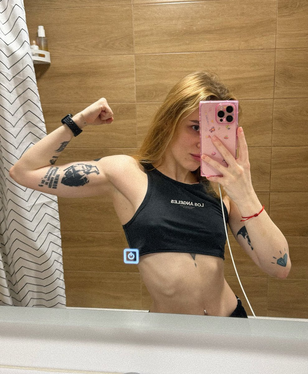 Любовь tweet media