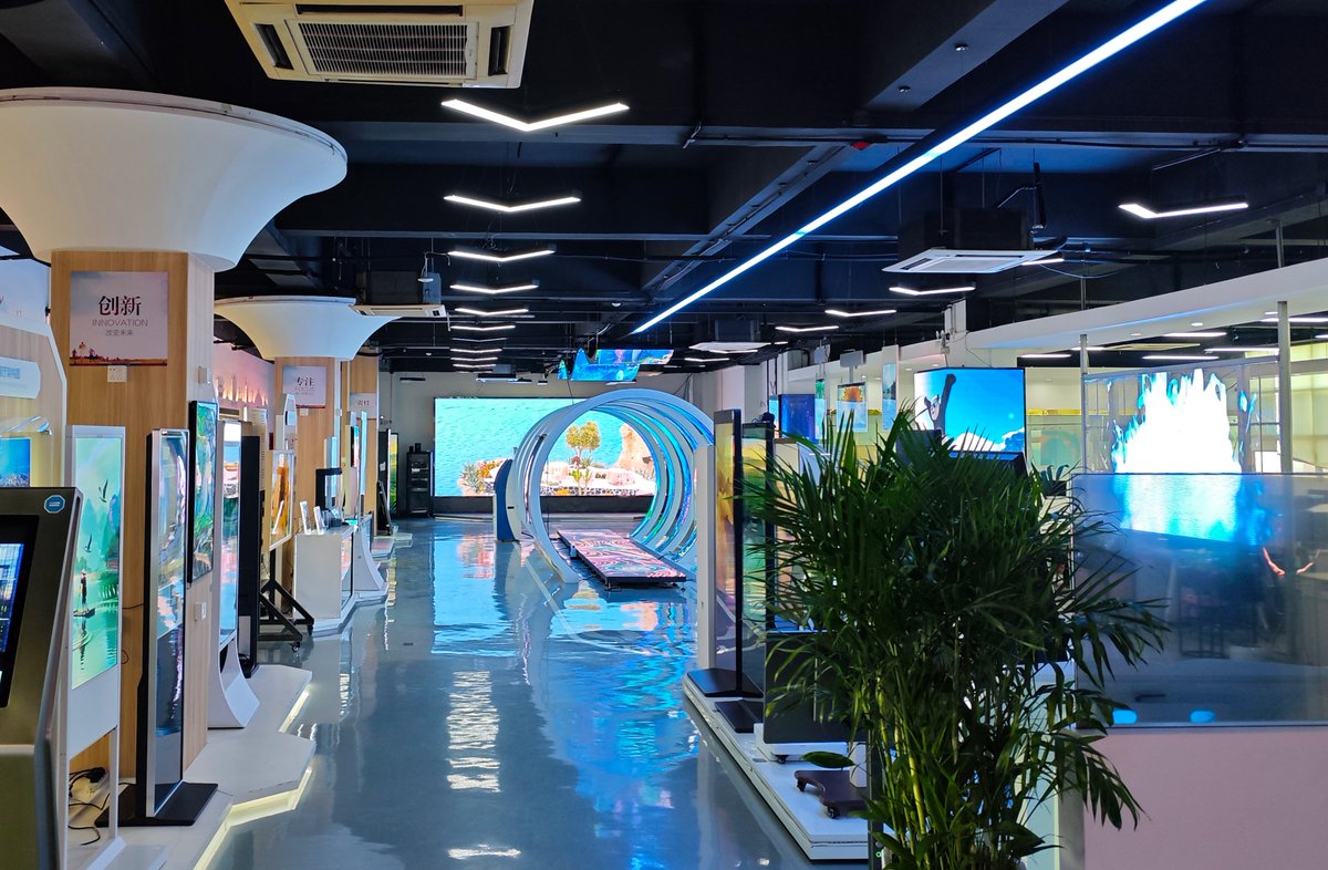 _USERDisplay's tweet image. Need a reliable display partner? USER offers LED &amp;amp; LCD solutions with OEM/ODM support, factory pricing &amp;amp; global delivery.

📧 Contact: lois@usersdt.com
🌐 Website: userledscreen.com

#user #leddisplay #lcddisplay #oem #odm