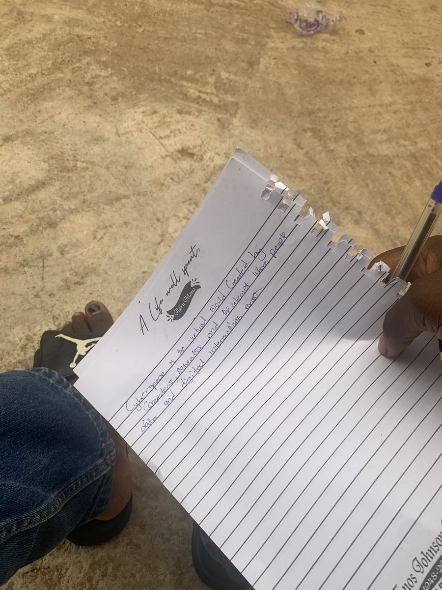 Hannah 𓃵 🙂‍↔️ tweet media