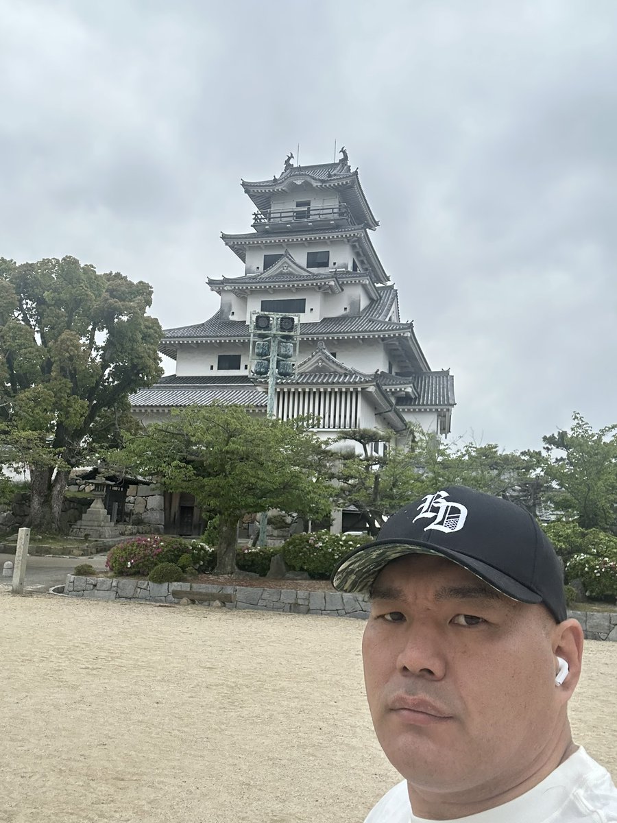 bakuon_btb's tweet photo. TikTokライブでエンセンさんに似てるって言われるねんけど

そんな似てなくね？

 #ブレイキングダウン
 #福岡大会
 #エンセン井上似 https://t.co/1Suw6LsmmX