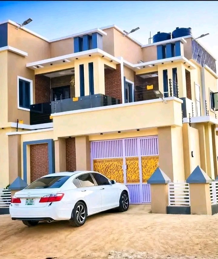 Duk Mai Burin Gina Gida Allah Ya Cika Masa Burin Sa🙏. 🏠🏠