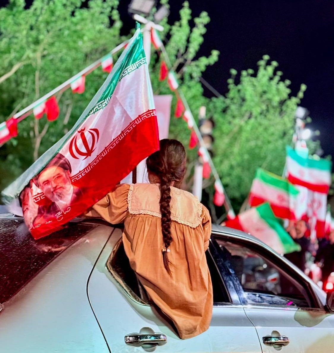 z.shabani تیچِرتون tweet media