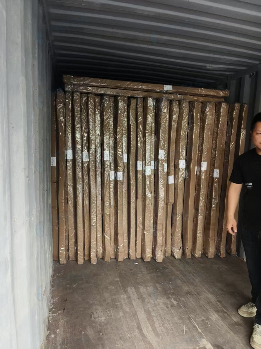 trybawindows's tweet image. 🚛 Full truck shipment to the UK 🇬🇧

Packed. Loaded. Ready to go.

Strong delivery for global projects.

#TRYBA #Shipment #FullTruckLoad #UKProject #GlobalDelivery