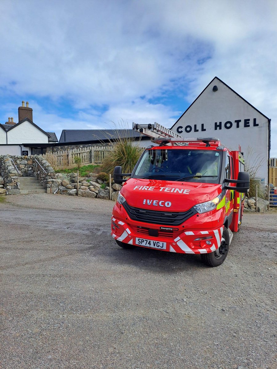abewdhq's tweet photo. 🚒 A new 7.5t VSU appliance has arrived on the island of Coll! Great to see the crew getting hands-on with their new vehicle, now ready to support the local community 🚒💪 https://t.co/3lh6WQkcIm