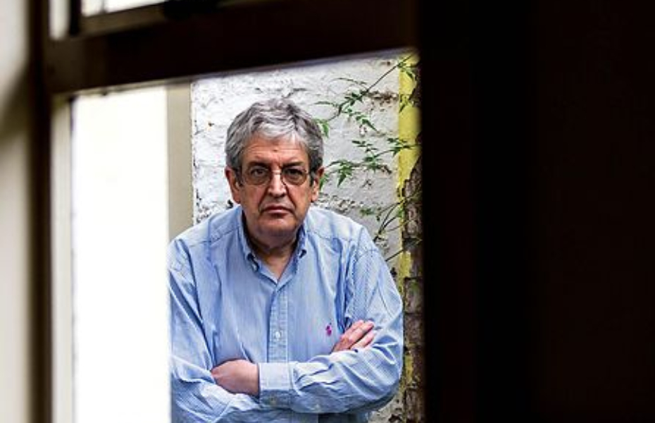 lorraineelizab6's tweet image. Gerald Dawe (22 April 1952 #Belfast-29 May 2024 Dún Laoghaire). Poet e.g. with @TheGalleryPress. Lit critic.👨‍🎓 @UlsterUni @GalwayAlumni. Prof @TCDEnglish. Director @CentreOscar 1997-2015. Visiting Prof @BostonCollege @VillanovaU. 📚en.wikipedia.org/wiki/Gerald_Da… rte.ie/radio/lyricfm/…