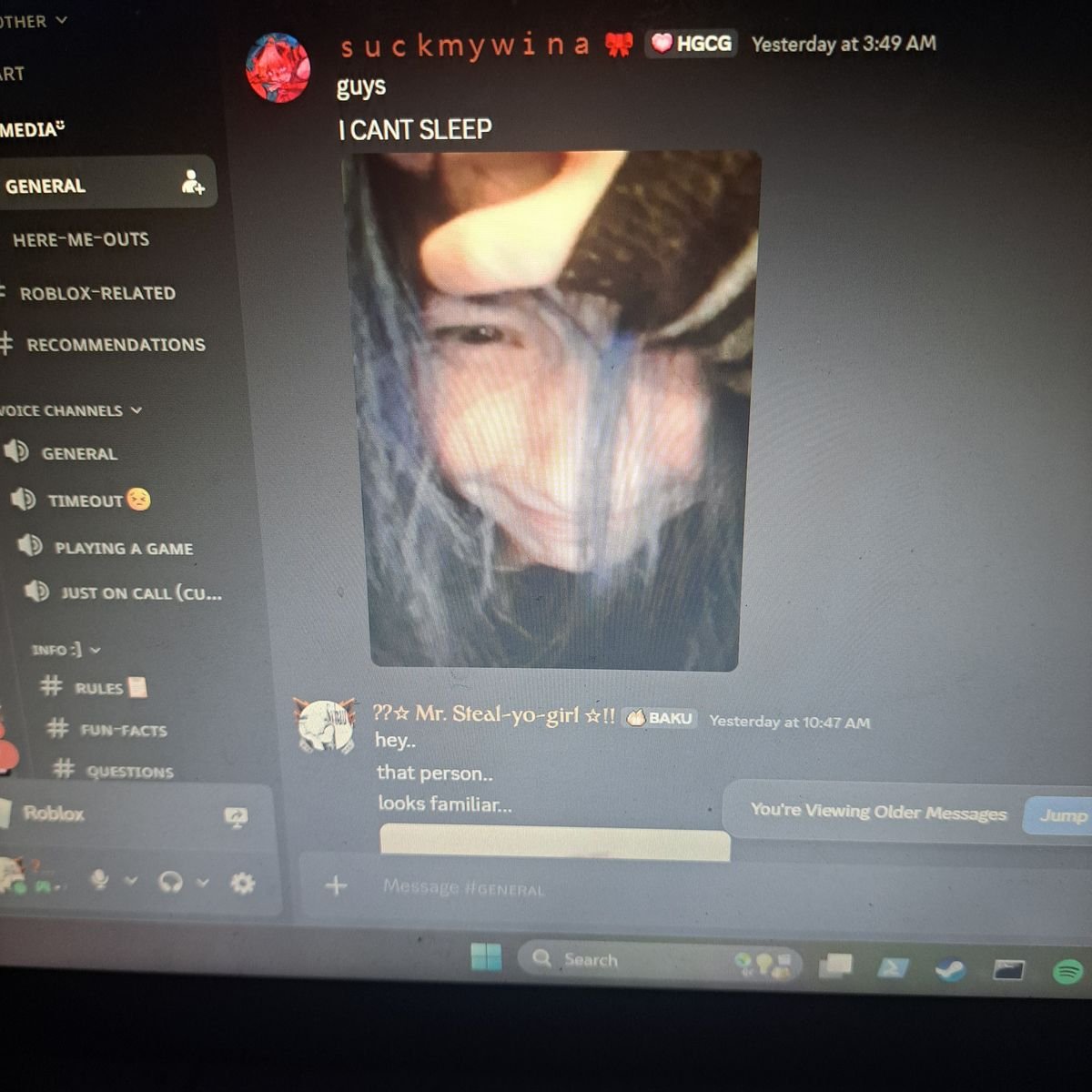 Discord Messages With Threatening Auras tweet media