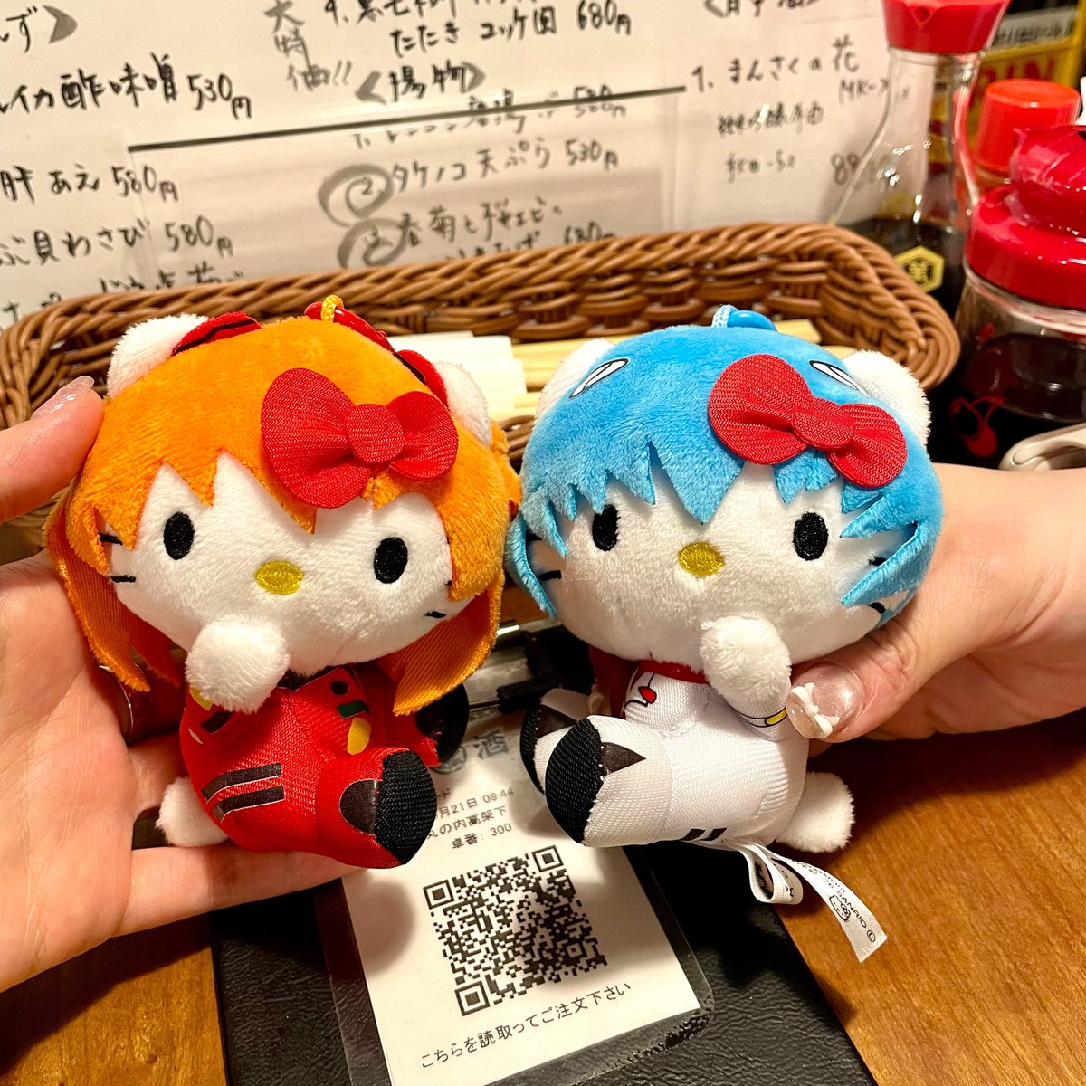 chara_cha815's tweet image. 次の日はエヴァのオケコン!💚💜
指揮棒ぶん投げてる人初めてみたw
めっちゃ良かったけど度々いい所で笑かしに来るから涙引っ込んだw
でも魂のルフランも聴けてほんとに感動🥹
#BACKTONEONGENESIS