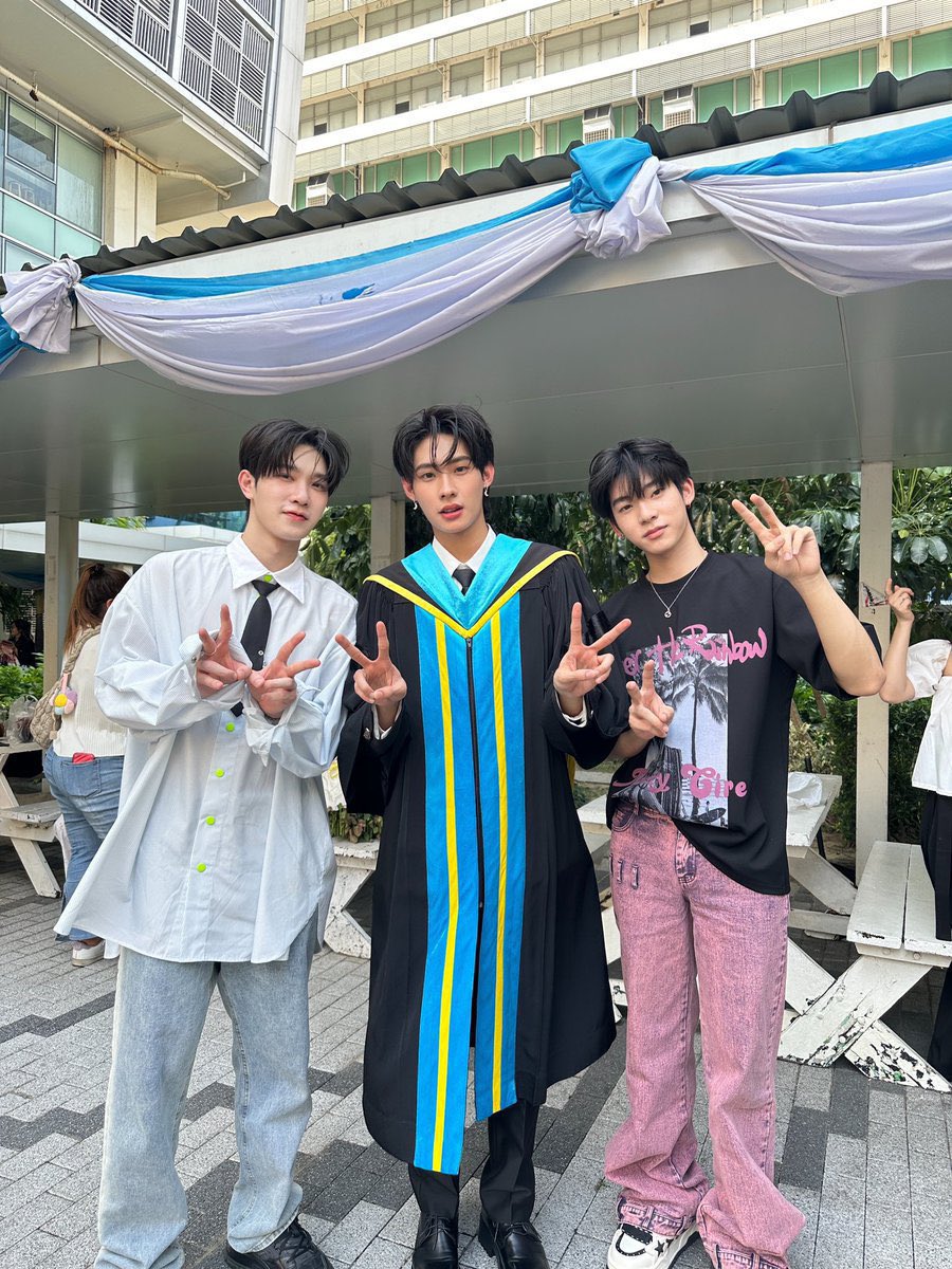 𝘼𝙙𝙤𝙧𝙚˚ ༘♡ ⋆ tweet media