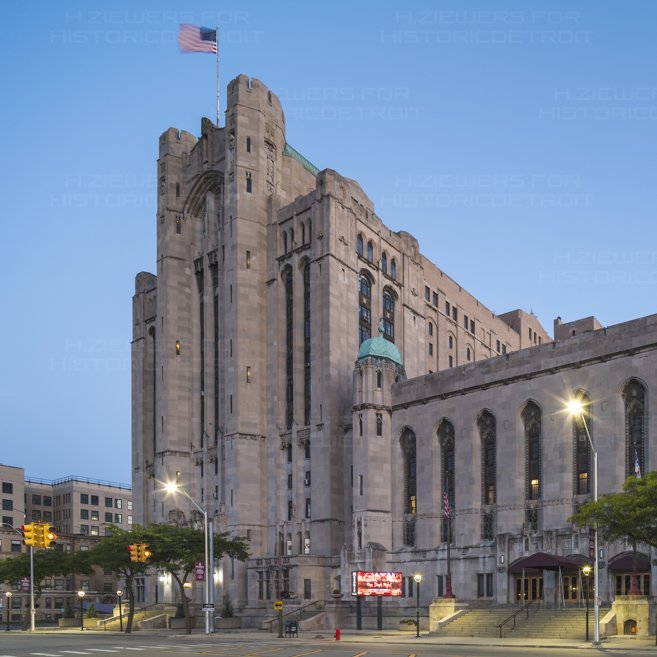 thecraftbloke's tweet image. Today in Masonic History: The first steel structure of The Detroit Masonic Temple was lifted into place at exactly 12 o'clock noon on April 22, 1922. #Freemasonry #MasonicHistory