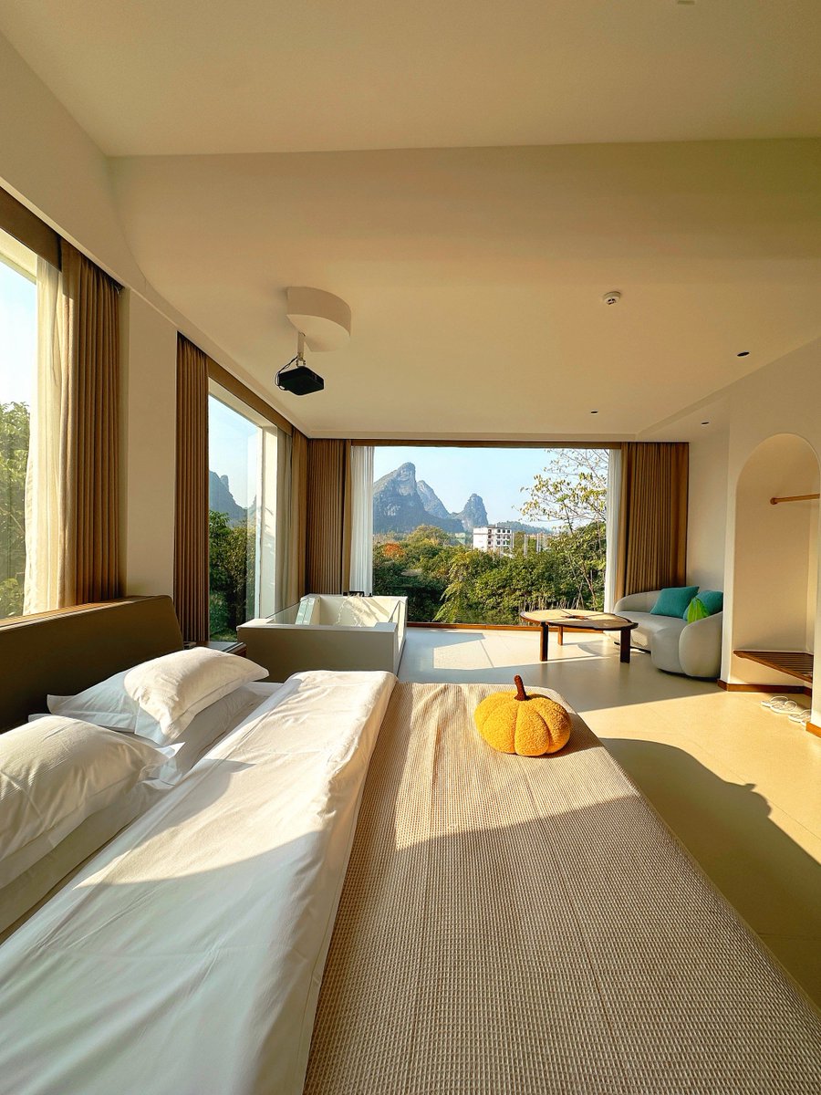 Daphney Ann tweet media