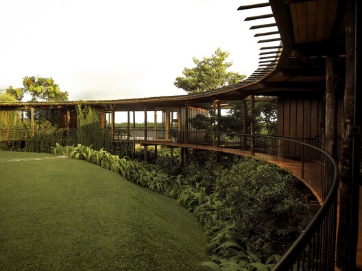 4AAAAart's tweet photo. Round House Estate Bungalow at Ahangama by Narein Perera

Ahangama, Sri Lanka 🇱🇰 https://t.co/uzrklbeymp