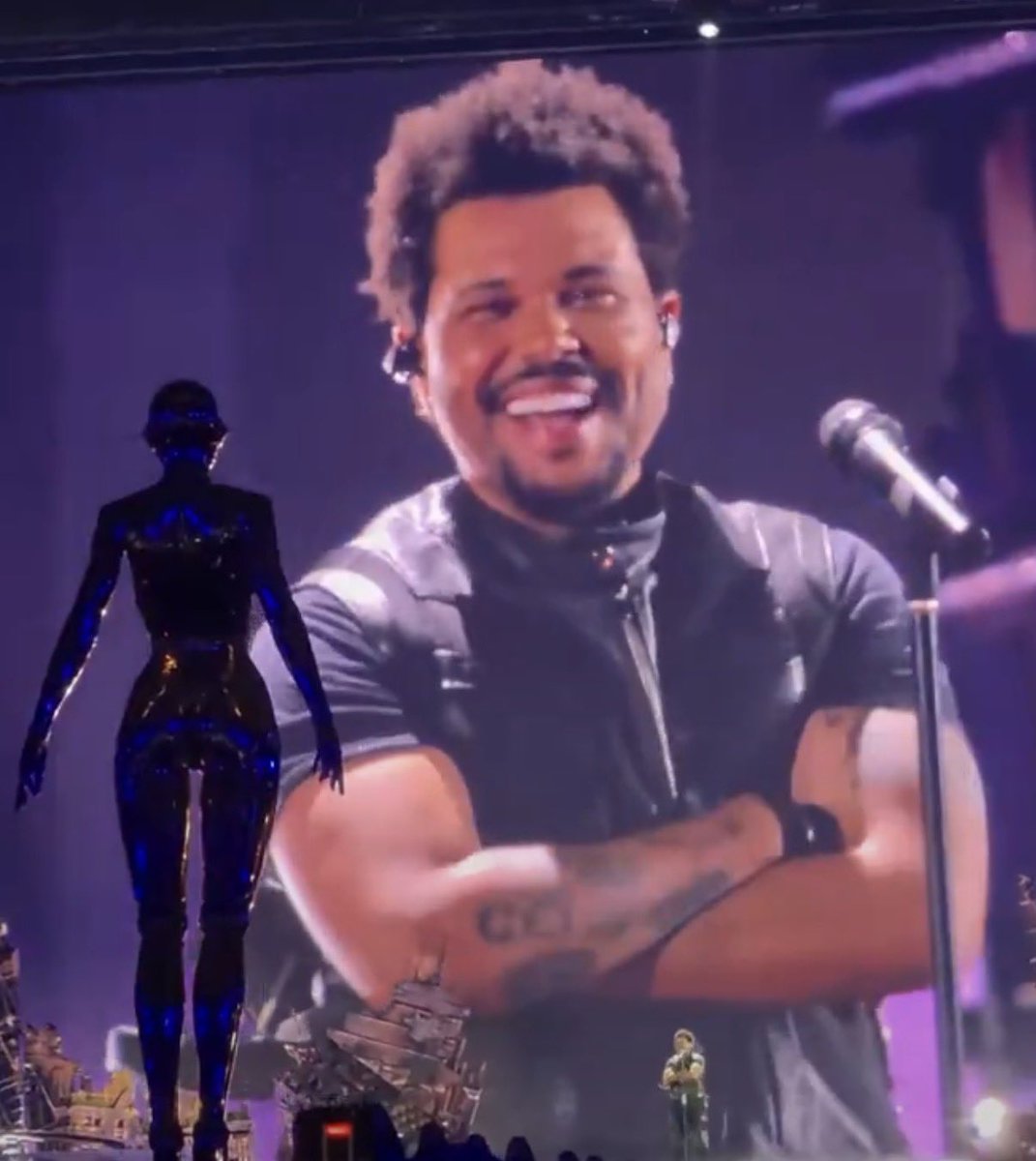 𝐬𝐡𝐞𝐚🖤 tweet media