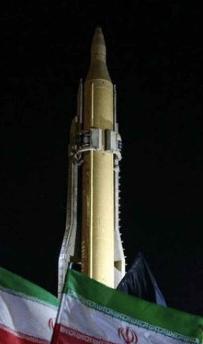 Defencemedia0's tweet image. Iran publicly displayed Khorramshahr-4 and Qadr ballistic missiles in Tehran’s Revolution Square as large crowds gathered during pro-government celebrations. The display comes as tensions remain high and the ceasefire timeline remains uncertain.
#Iran #Tehran #BallisticMissile