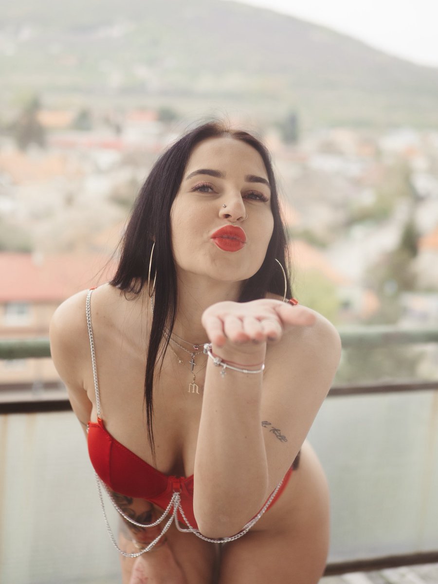 Vanessa Háziková tweet media