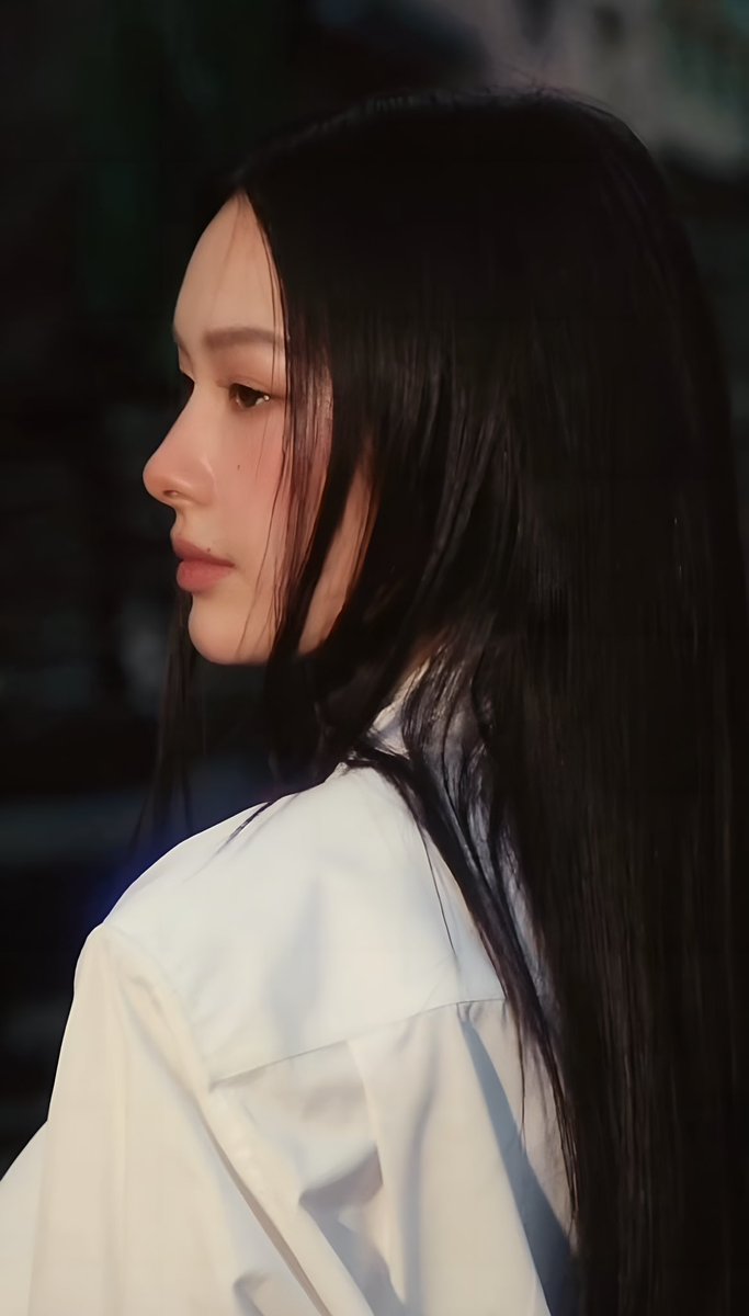 mita_kbc's tweet image. her facecard and aura really built different 🧎🏻‍♀️‍➡️
she is so perfect to be a model, a brand ambassador 🛐

#YSLxMilkPansa
#YSL #MilkPansa 
#mimiv #มิ้ลค์พรรษา