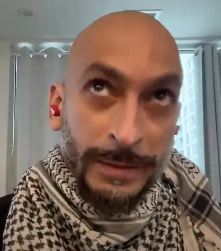 NizNellie3 tweet media