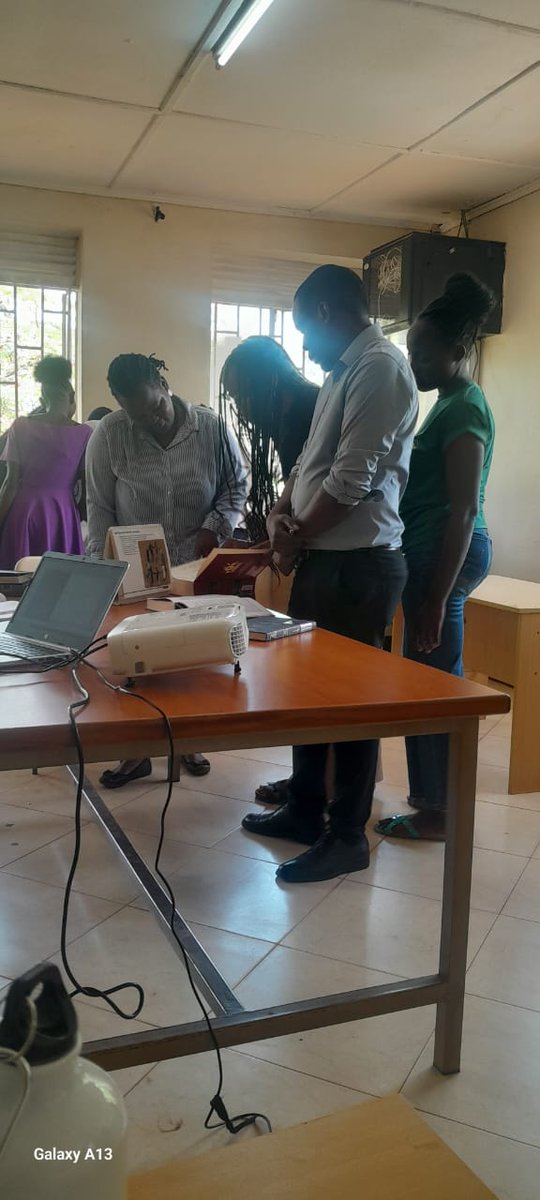 GuluLibrary's tweet photo. A successful E-Resource training  at Gulu University.We explored the power of Information Literacy  and how to leverage E-Resources like LexisNexis, Francis and Taylor, Research4Life , among others. @CuulibrariesU ,@GuluVarsity https://t.co/SztrstRHuf