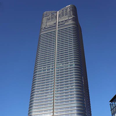 Mid_observatory's tweet photo. 下の写真は「ミッドタウン日本橋」「ミッドタウン日比谷」「麻布台ヒルズ」「渋谷サクラステージ」ですが、どれがどれかわかりますか？もう区別がつかないほどそっくりです。東京をこんなつまらないビルだらけにして、デベロッパーとゼネコンだけが大儲けして喜んでいます。本当にウンザリです！ https://t.co/F5GlH7mUMR