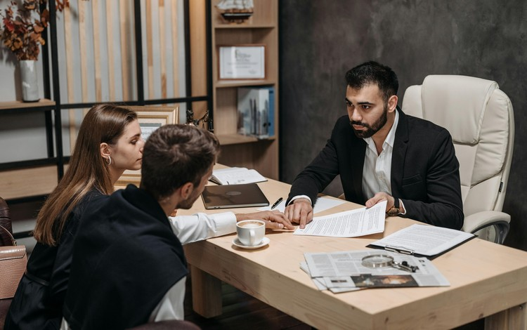 Legalnews_SB's tweet photo. Vente immobilière : quel délai pour demander à rectifier l'acte notarié ?
#VenteImmobilière #Délai #Rectification #ActeNotarié #Notaire #Prescription
https://t.co/wcKgsAeTV3 https://t.co/Z3p30xvyzu