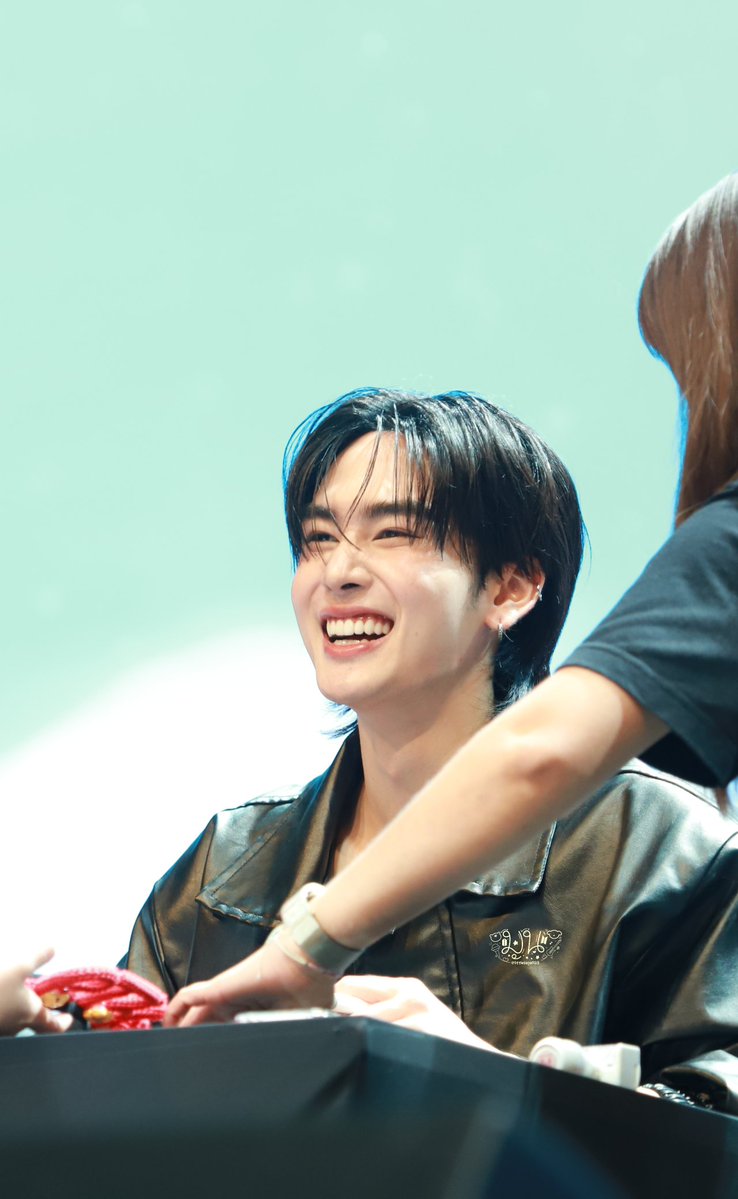 LittleSaja0213 tweet media