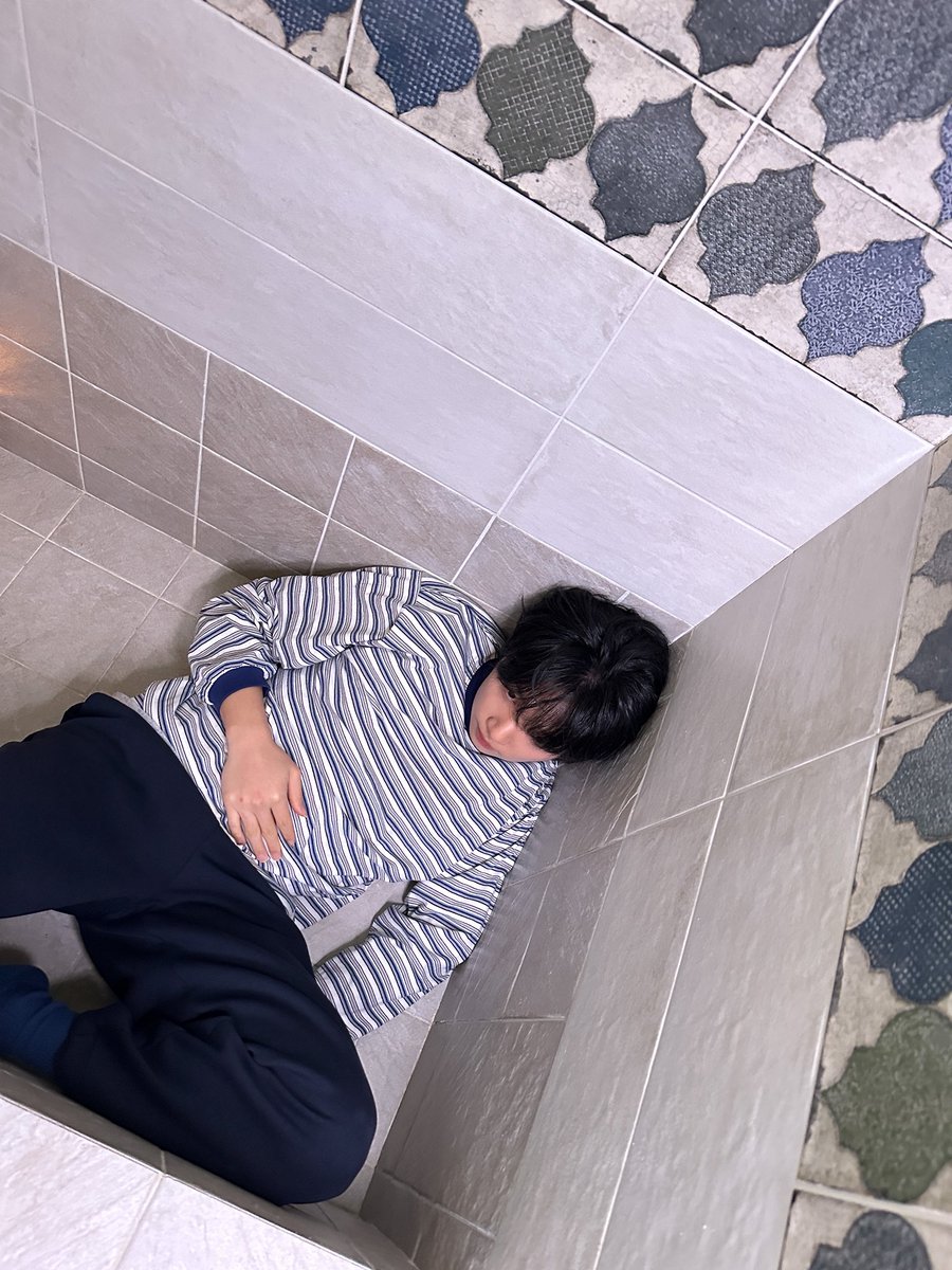 jeongsewoon_twt's tweet photo. 느리게 흐르게 · · ·

#정세운 #JeongSewoon
#LoveintheMargins https://t.co/VMv0uwhx6A